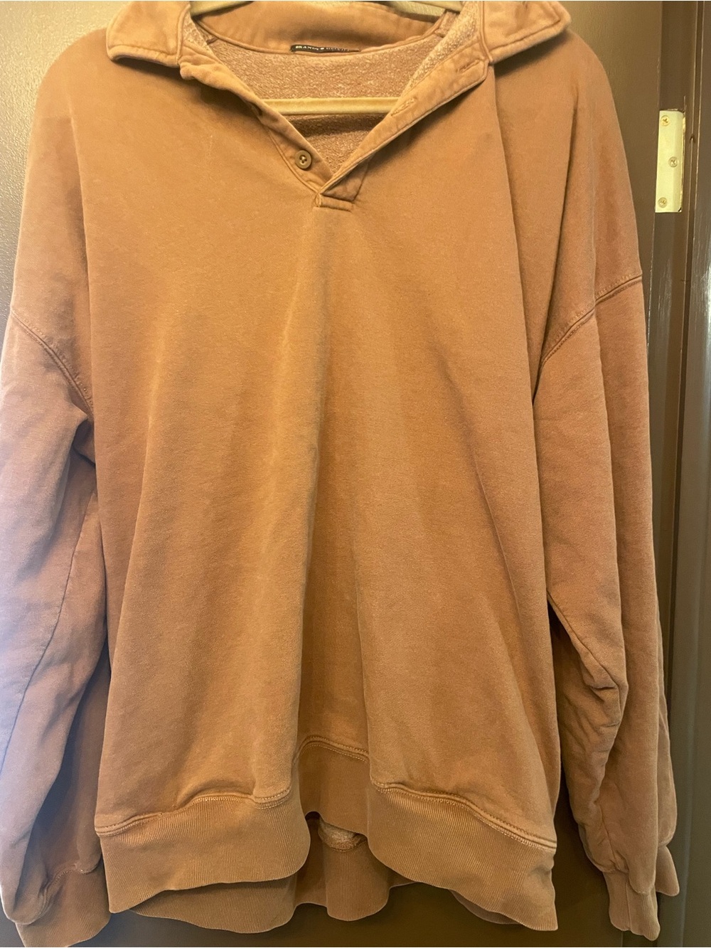 Brandy Melville Oversized collared Pullover in Brown